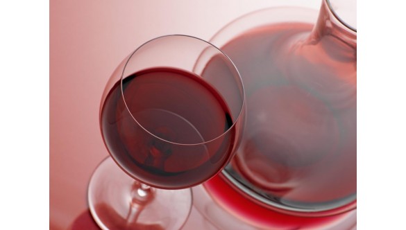 Bere vino allena il cervello più della matematica: la scoperta di Yale